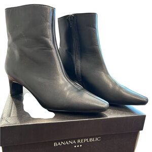 Vegan Leather Bootie - Black